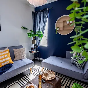 https://flat-5-sneinton.hotelsin-nottingham.com