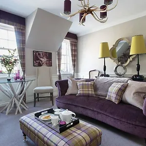 Joivy Charming Nest For Two With Castle View Edinburgh